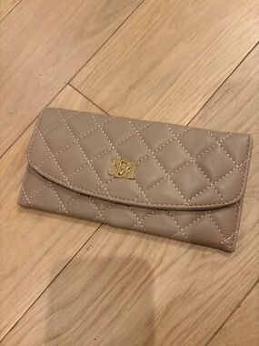 Badgley Mischka Taupe Quilted Wallet with Logo, Credit Card Holder
